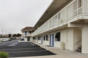 thumbnail: Parking