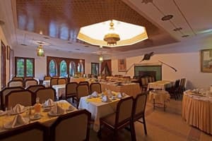 thumbnail: Dining