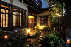 thumbnail: Exterior