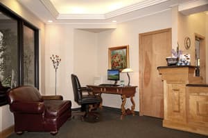 thumbnail: Business center