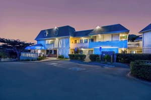 thumbnail: Exterior