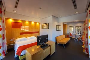 thumbnail: Room