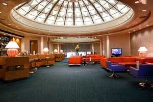 thumbnail: Bar (on property)
