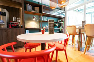 thumbnail: Breakfast area