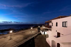 thumbnail: Exterior
