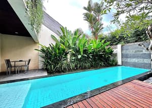 thumbnail: Outdoor pool