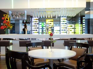 thumbnail: Bar (on property)