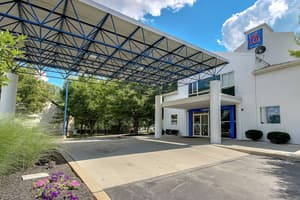 thumbnail: Property entrance