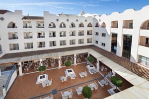 thumbnail: Courtyard view