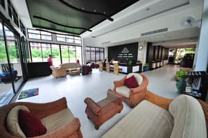 thumbnail: Interior entrance