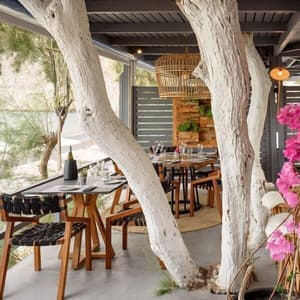 thumbnail: Outdoor dining