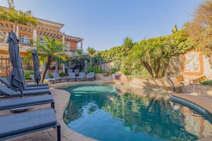thumbnail: Outdoor pool
