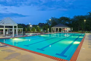 thumbnail: Outdoor pool