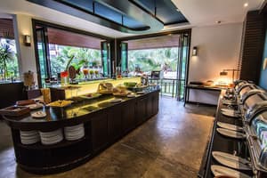 thumbnail: Dining