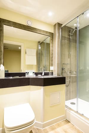 thumbnail: Bathroom