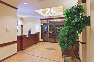 thumbnail: Interior entrance