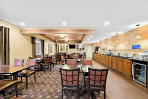 thumbnail: Breakfast area