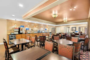 thumbnail: Breakfast area