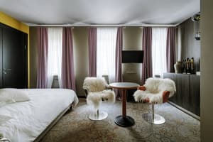 thumbnail: Interior