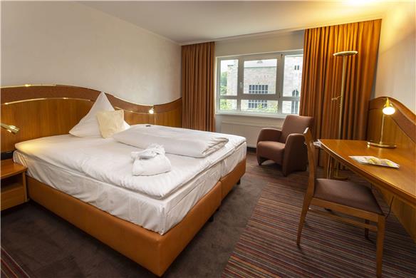 Guest Room,Bed,Architecture,Indoor/Interior,On-Site,Outdoor/Exterior,Décor