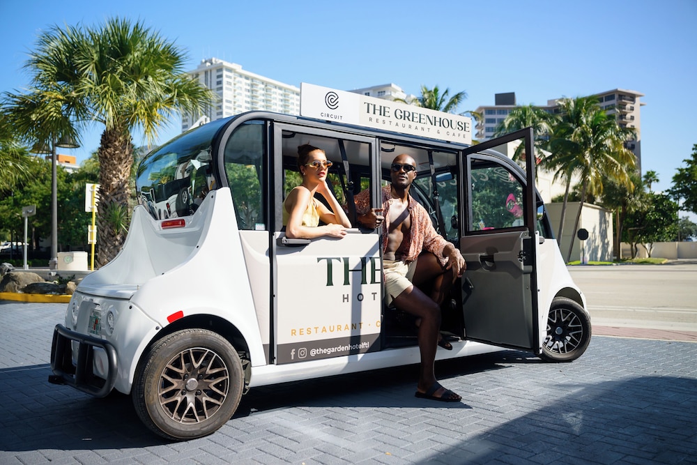 Shopping center shuttle