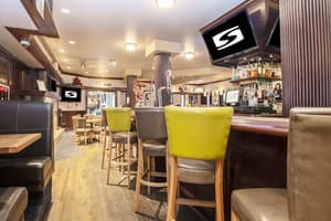 thumbnail: Bar (on property)