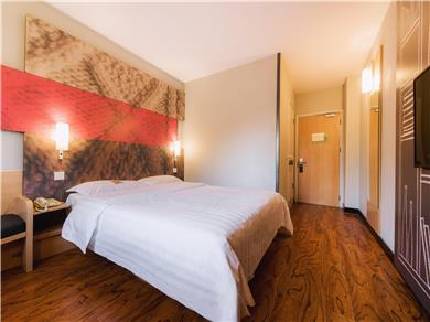 Guest Room,On-Site
