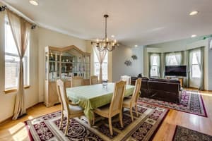 thumbnail: In-room dining