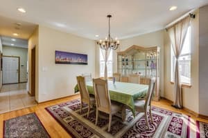 thumbnail: In-room dining