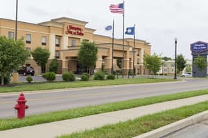 thumbnail: Exterior