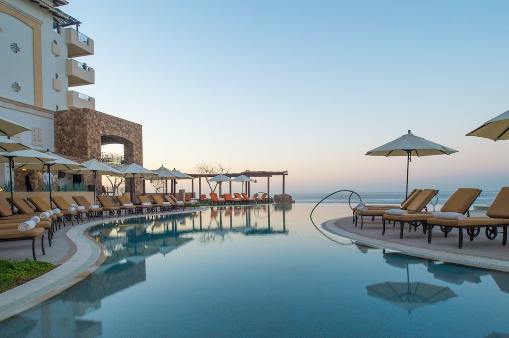 Infinity pool