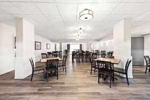 thumbnail: Breakfast area
