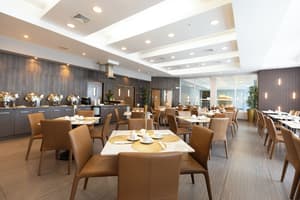 thumbnail: Restaurant