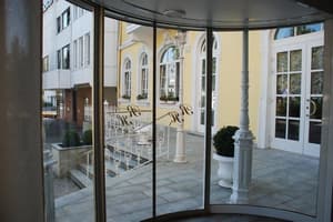 thumbnail: Interior entrance