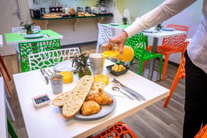 thumbnail: Breakfast area