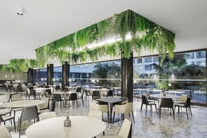 thumbnail: Restaurant