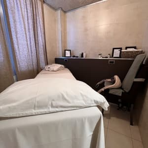 thumbnail: Massage