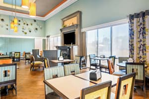 thumbnail: Restaurant