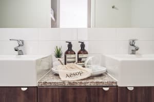 thumbnail: Bathroom sink