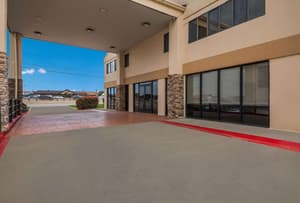 thumbnail: Exterior