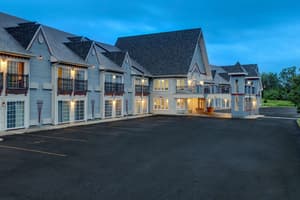 thumbnail: Exterior