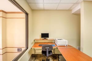 thumbnail: Business center