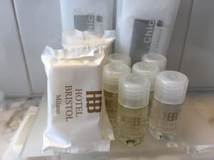 thumbnail: Bathroom amenities
