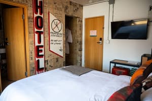 thumbnail: Room