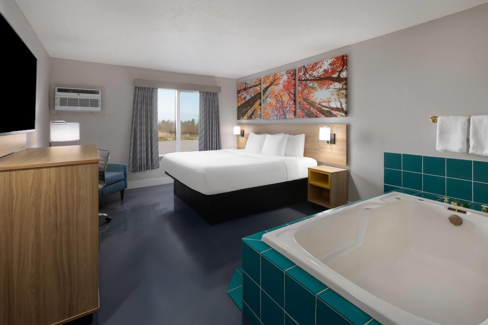 Jetted tub