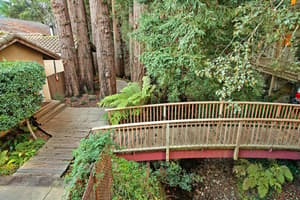thumbnail: Property grounds