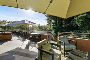 thumbnail: Terrace/patio