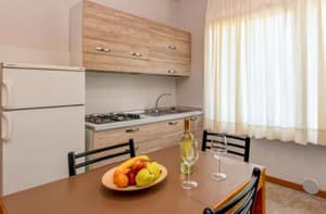 thumbnail: Interior detail