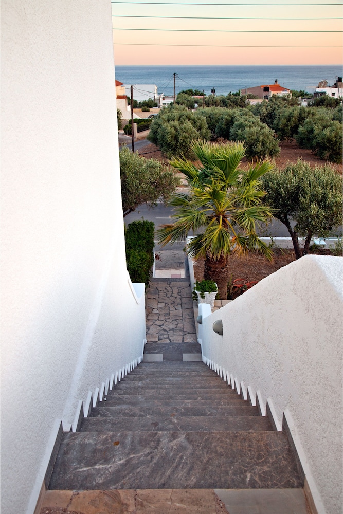 Beach/ocean view
