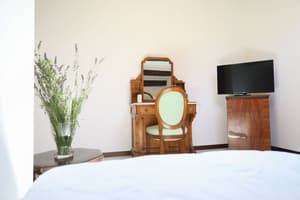 thumbnail: Bathroom shower
